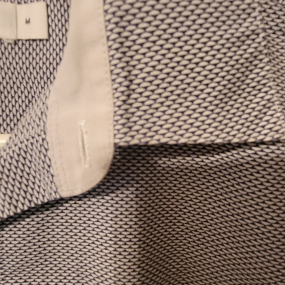Calvin Klein Medium - Picture 3 of 3